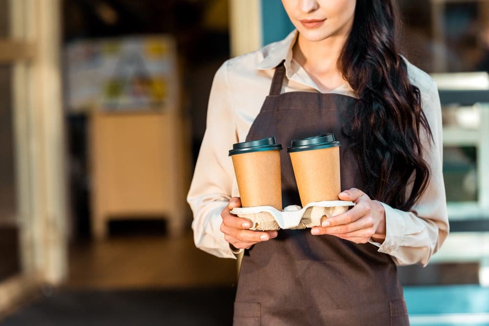 Minchanin poured hot tea on the employee of the restaurant quick service. The girl was taken to the hospital