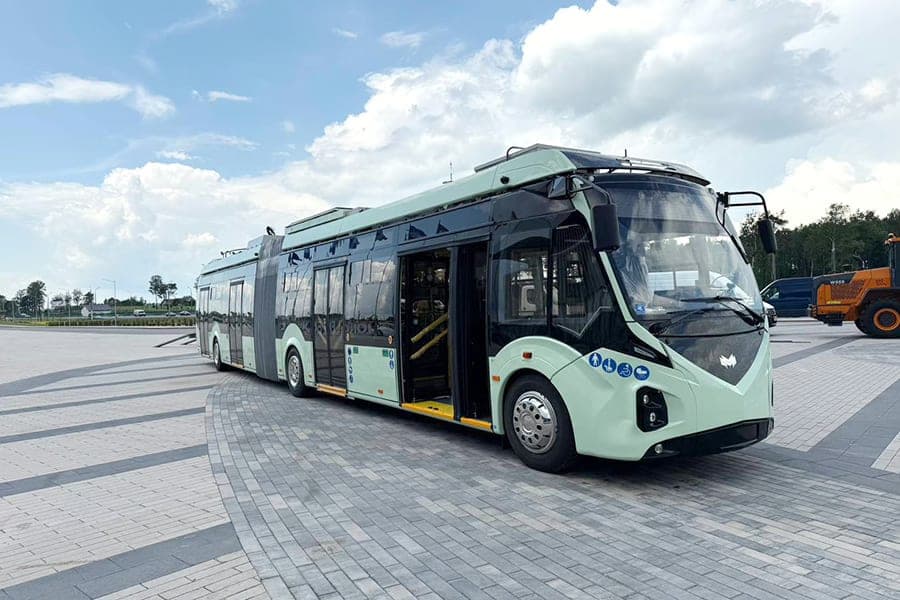 The capital’s fleet was replenished with 33 trolleybuses of especially large capacity