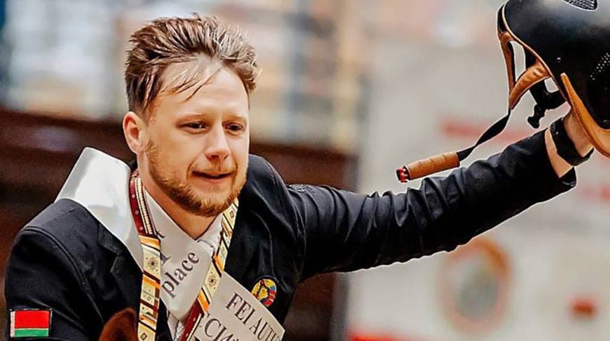 Der weißrussische Roman Voronko gewann das internationale Triathlonturnier in Ratomka