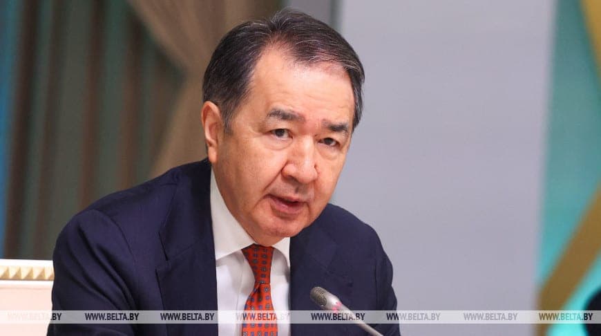 Лукашенко поздравил председателя Коллегии ЕЭК Бакытжана Сагинтаева с днем рождения