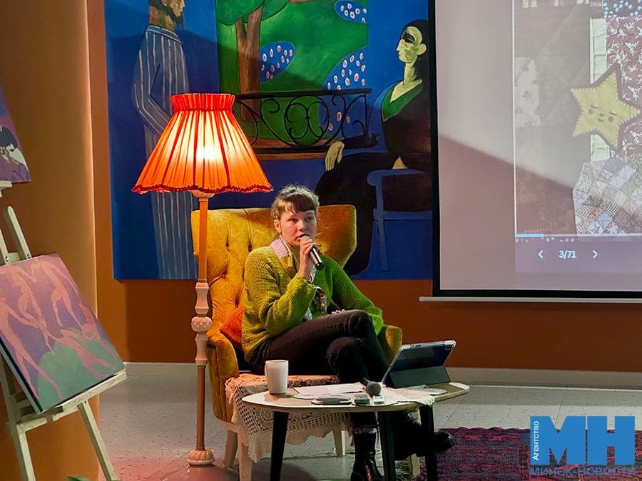 Giant spider “Mama” and reverse embroidery technique: attended lectures on women in art