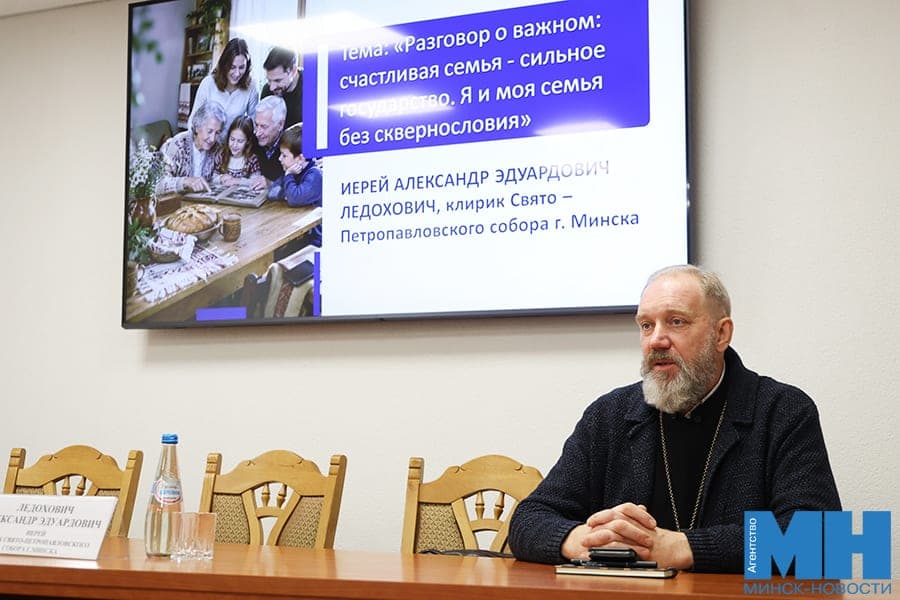 Клирик Свято-Петропавловского собора объяснил природу ненормативной лексики