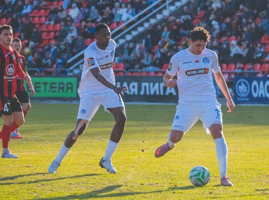 Footballers of Dynamo Minsk confidently defeated Slavia in the national football championship