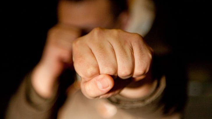 Пьяный минчанин ударил незнакомца, причинив ему серьезные травмы