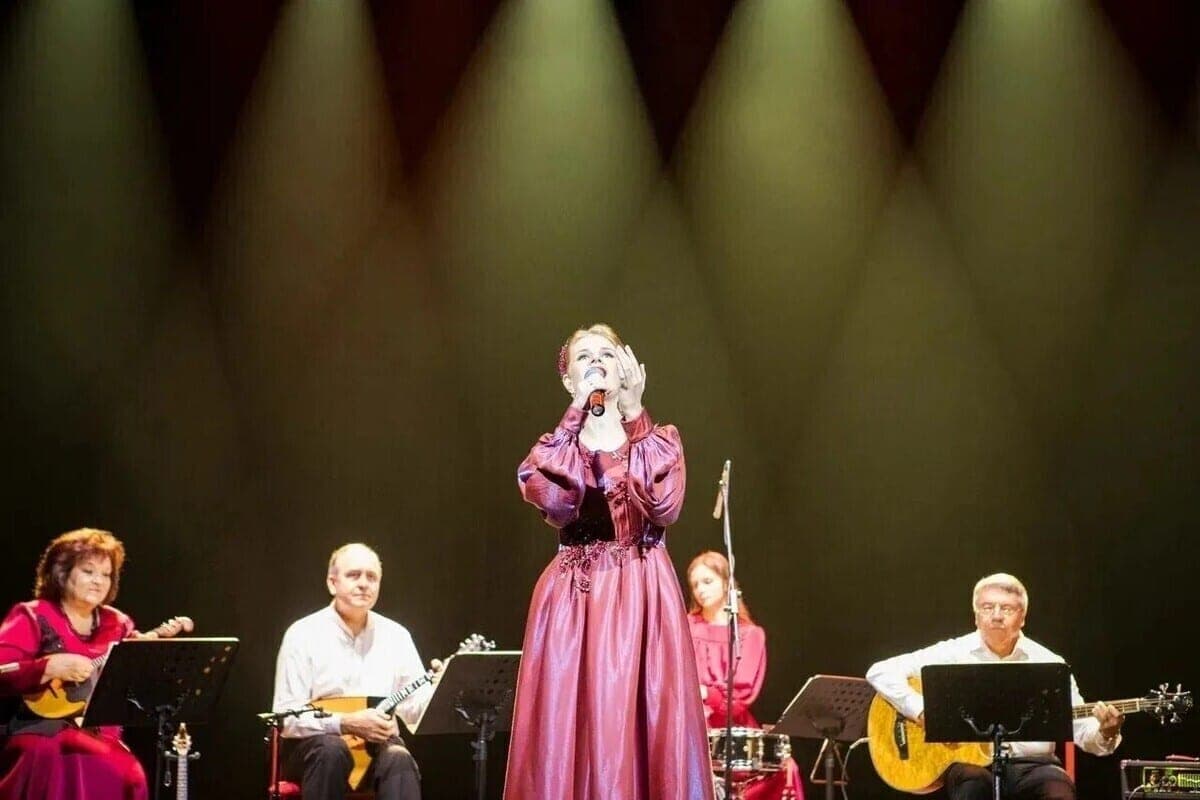 In Kursk held a festive concert in honor of the Decade of an elderly man