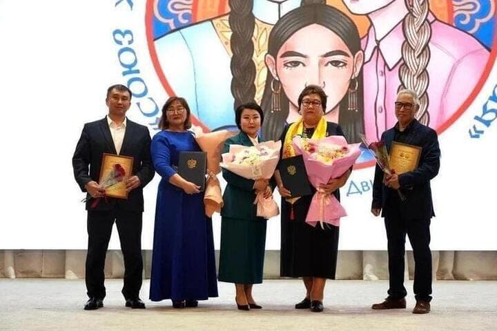 En Elista se celebró una reunión de consejos de mujeres de Kalmykia