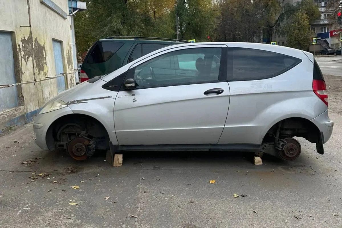 In Voronezh detained the kidnappers of car wheels