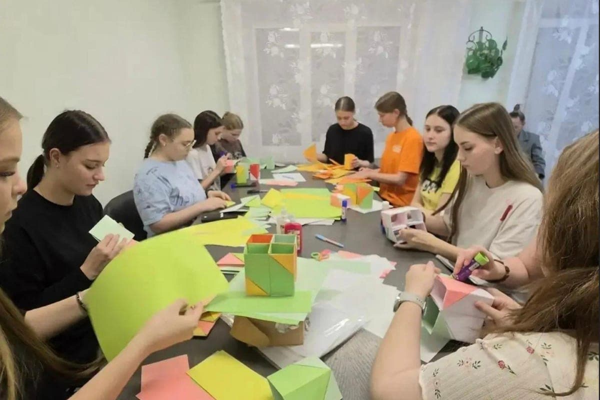 In Kotlas in the framework of the “Neborious dormitory” was a master class on origami