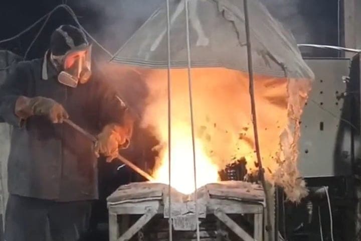 In Ulan-Ude made bronze parts for the rotunda “Through time”
