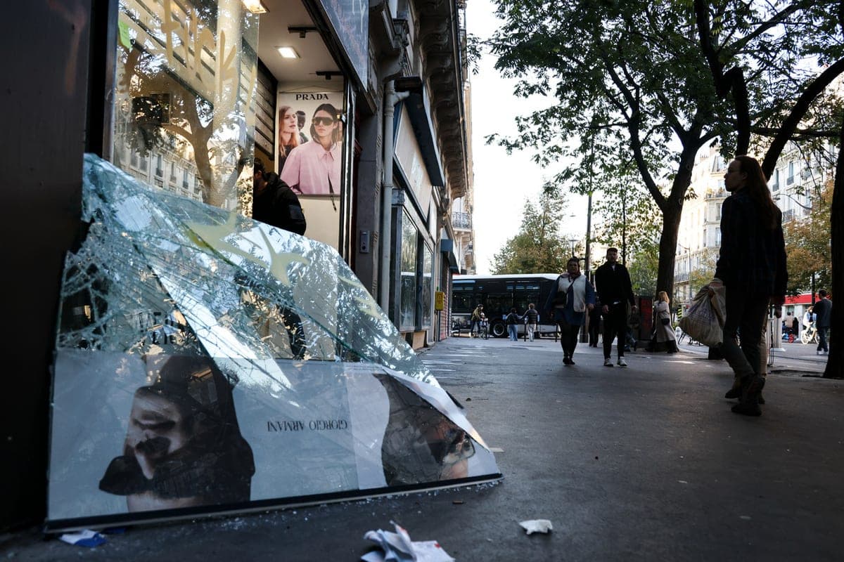 Les analystes évaluent les conséquences des émeutes de rue en France pour les assureurs