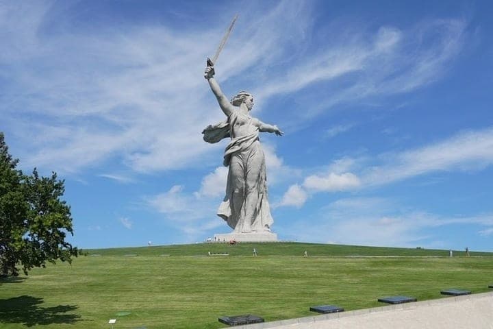 В Волгограде наградили 24 активиста общественной премии «Гордость нации – 2026»