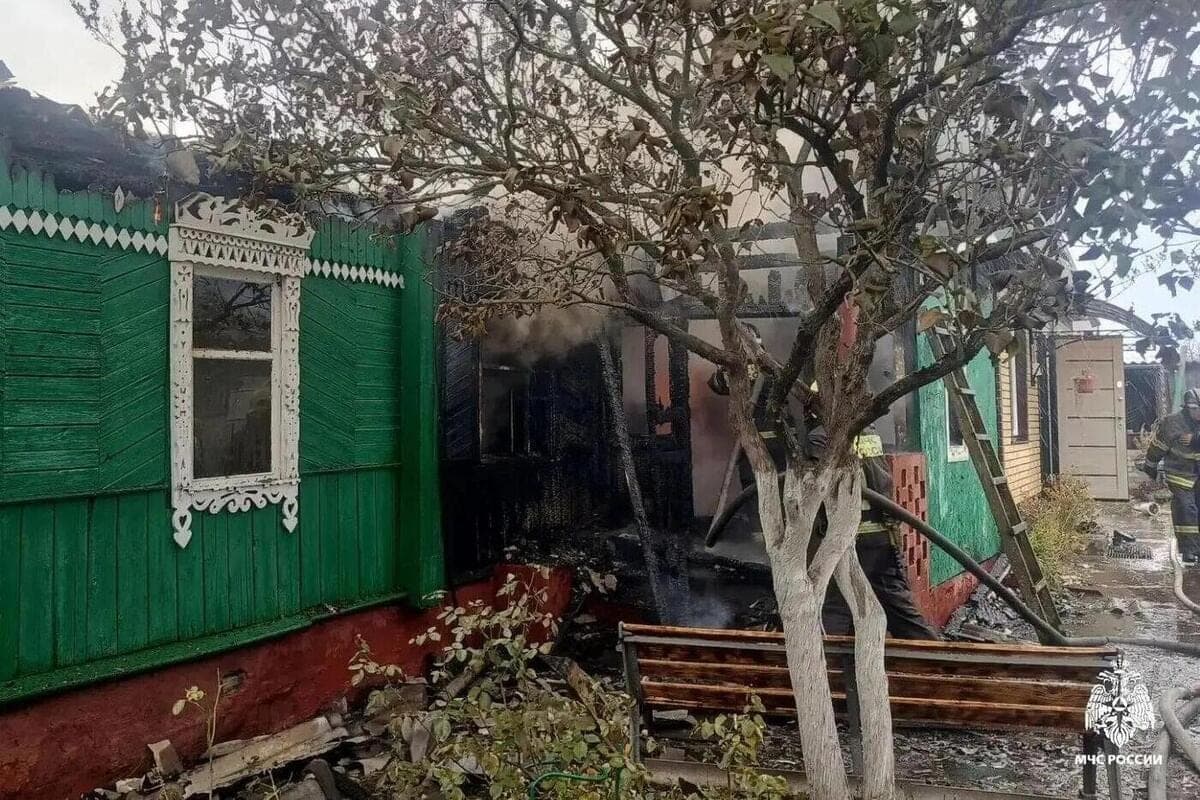 В Брянске на Киевской сгорел частный дом