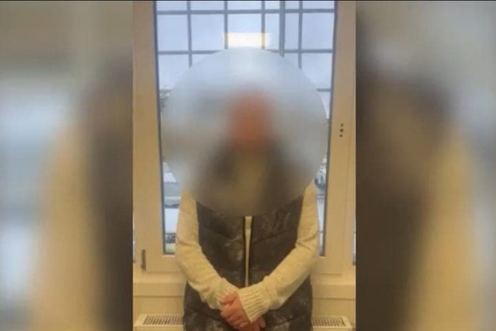 Leningrad citizen with false rights was not stopped by a traffic police officer or a concrete block