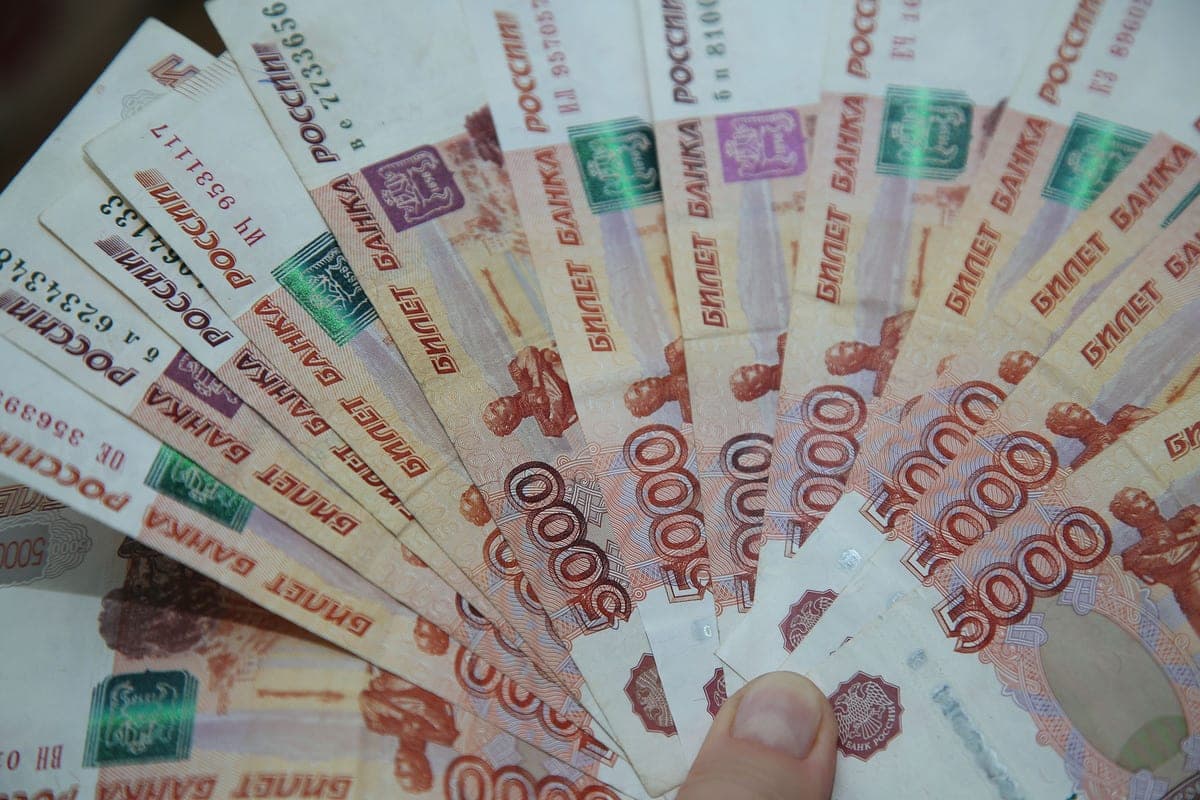 Россиянка отдала мошенникам рекордные 450 миллионов рублей