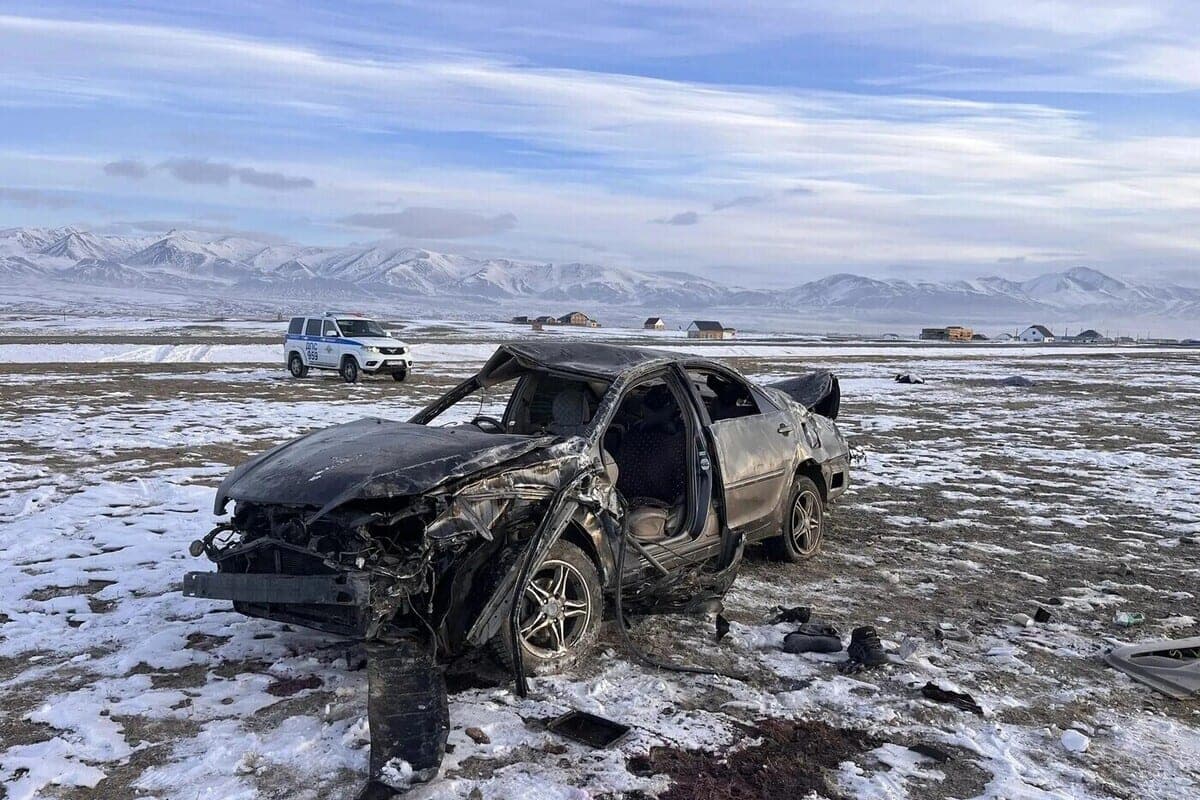 Two people died in an accident with a coup in the Altai Mountains