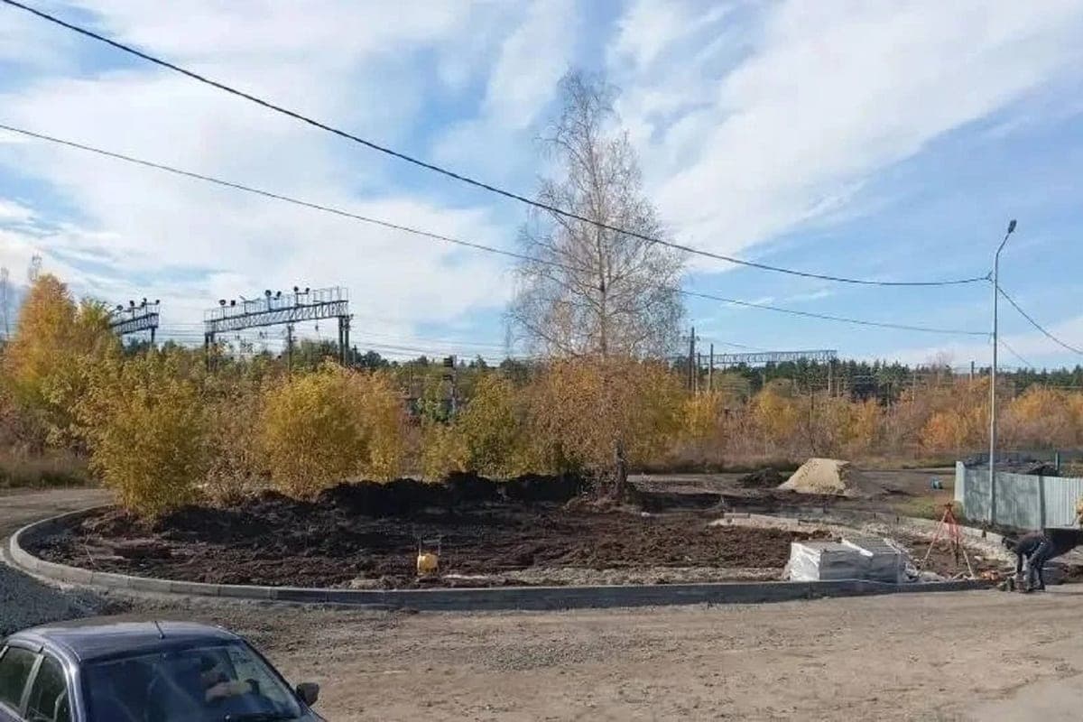В Кургане благоустраивают сквер в микрорайоне Утяк