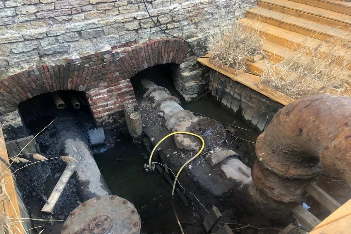Дронов: В Великом Новгороде уложили уже более 17 км систем водоотведения