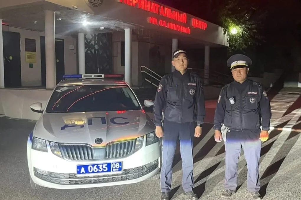 Kalmykia police helped the woman in labor to get to the hospital in time