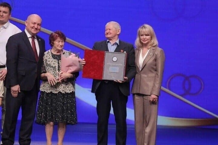A couple from Zapolyarny with 60 years of experience received the title of “Golden family” in the Kremlin