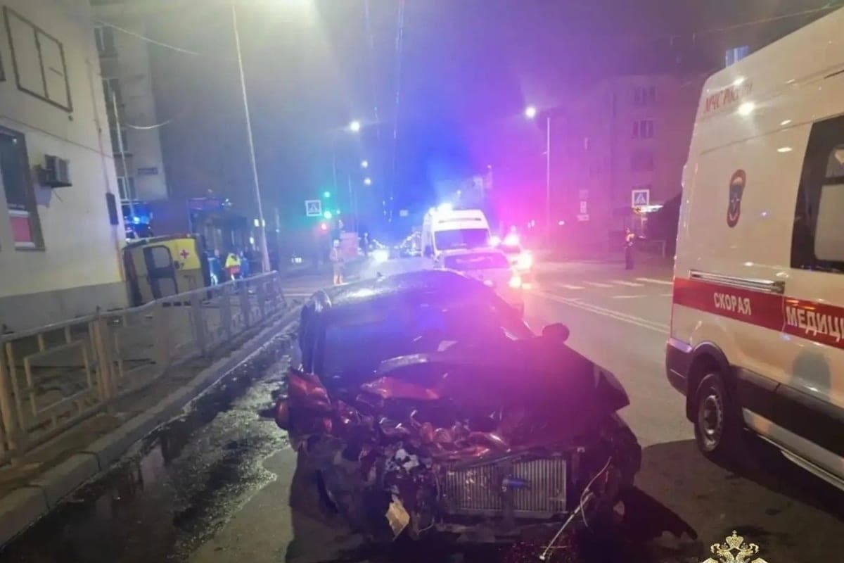 There was a video of an accident in which doctors died tonight in the center of Petrozavodsk