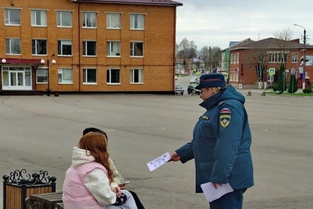 Residents of Pochinka reminded the rules of fire safety in the heating season