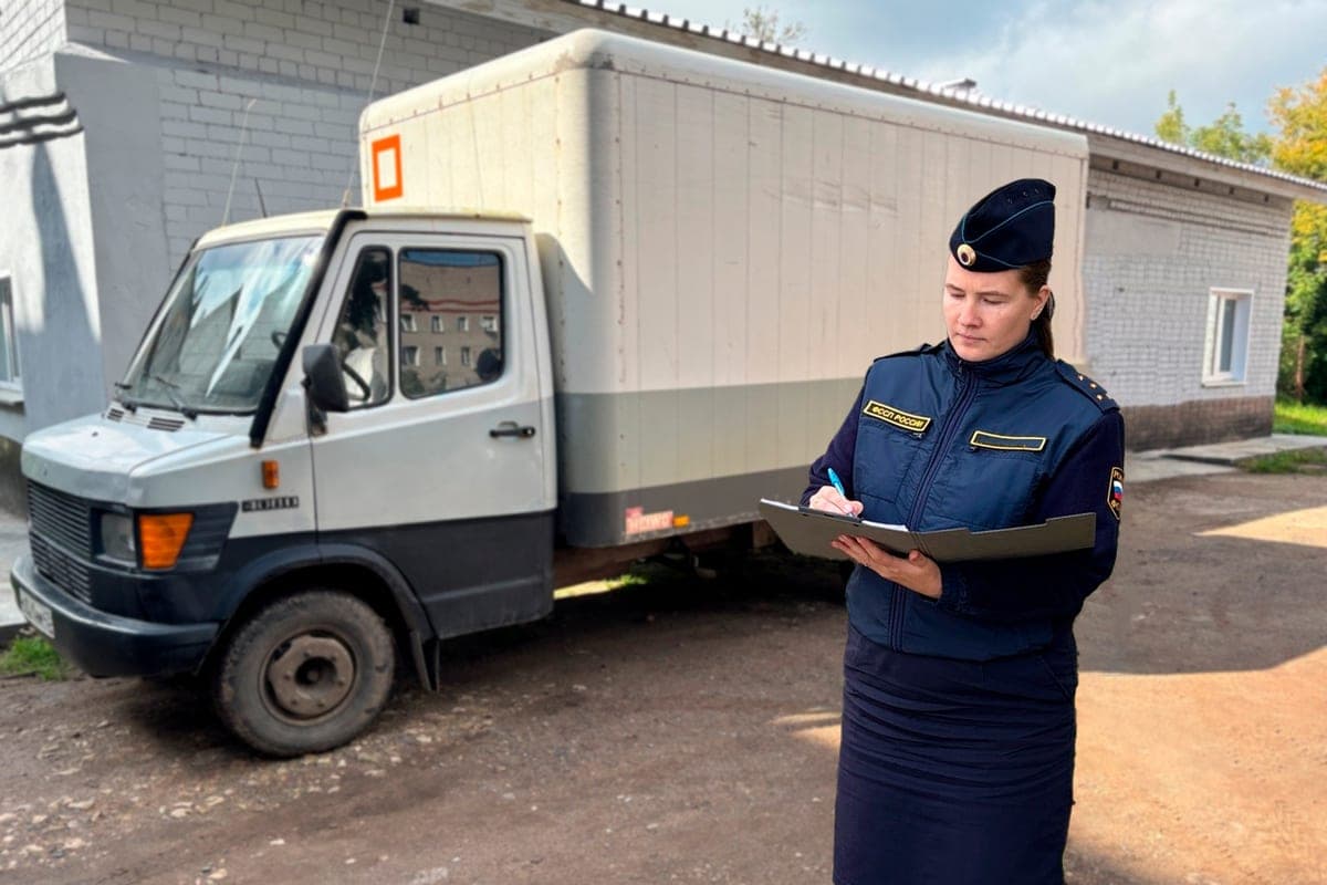Арест автолавки заставил компанию в Кировской области погасить долги