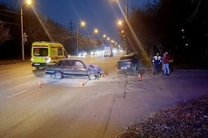 В Челябинске двое маленьких детей пострадали в аварии на ЧТЗ