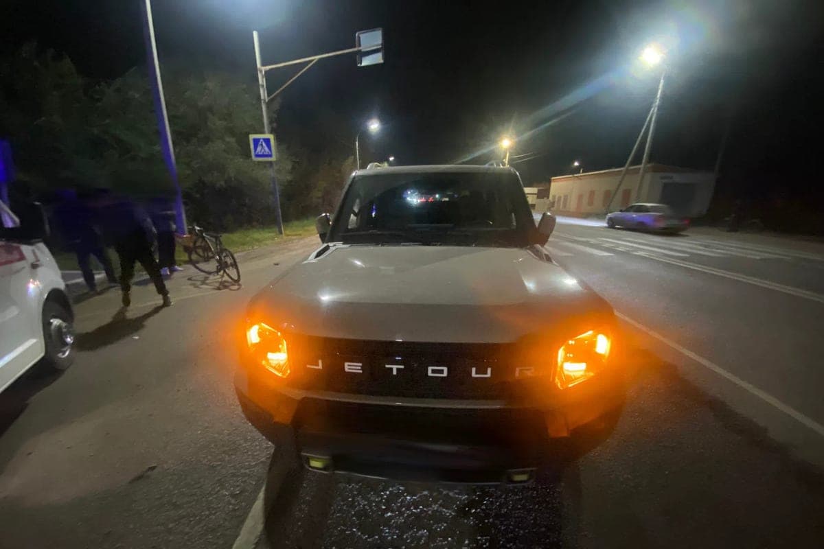 In the Tambov district, the car hit 11-year-old cyclist at a pedestrian crossing