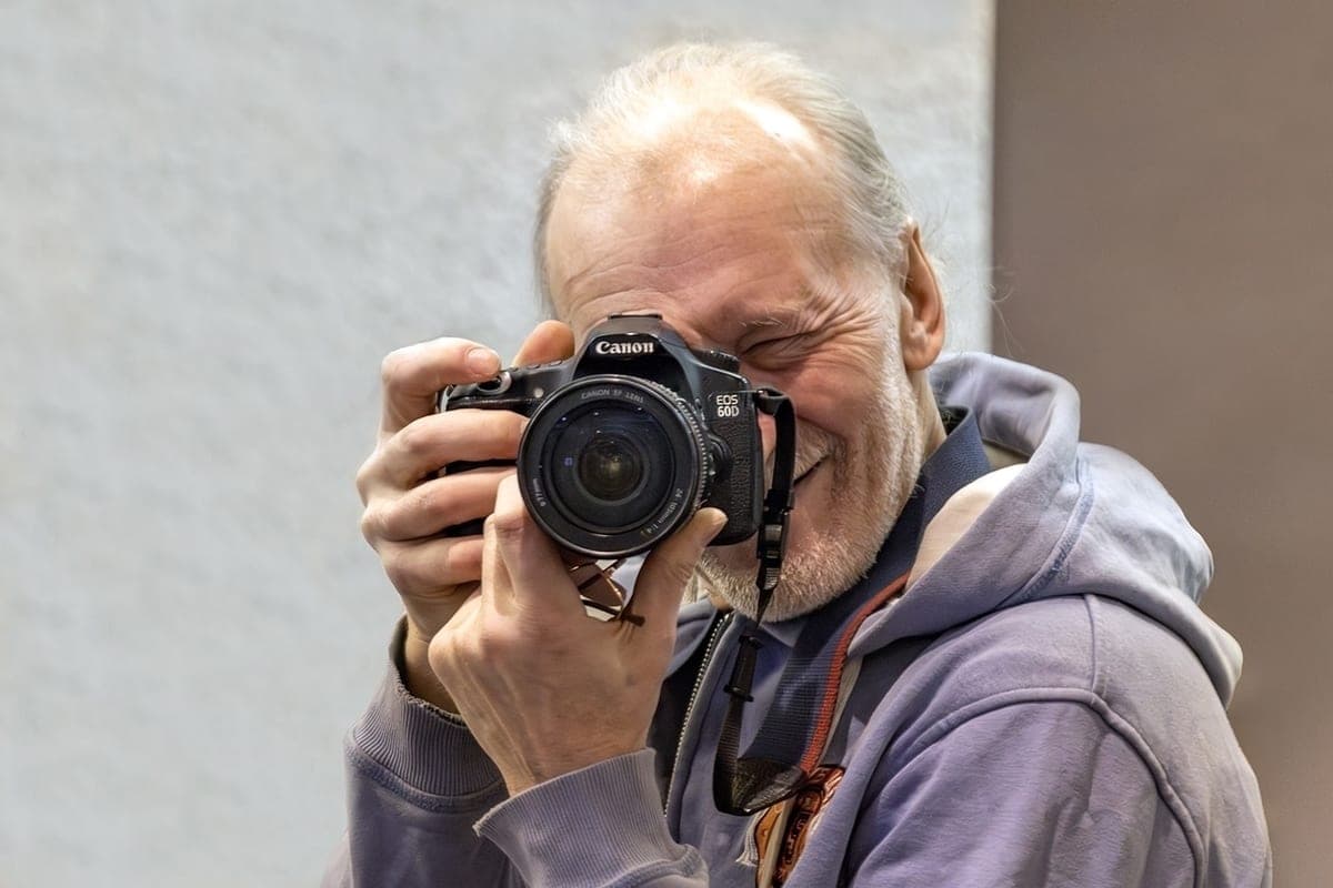 Cегодня не стало известного карельского фотографа Василия Петухова