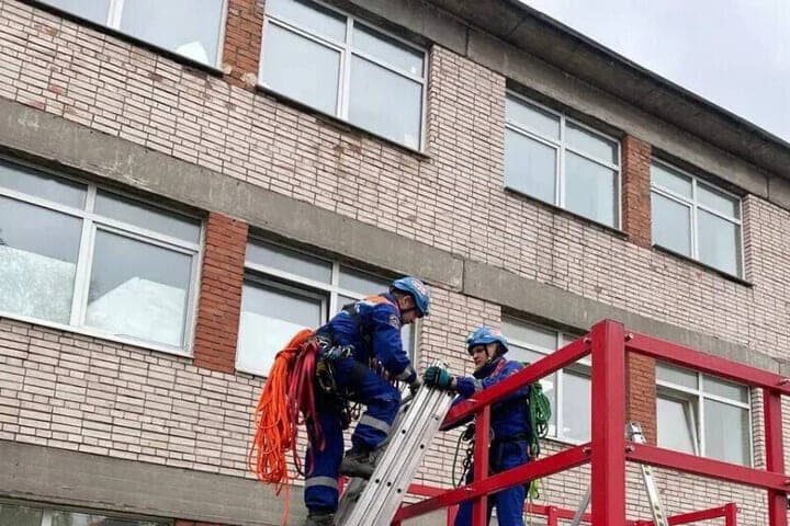 Notfalldienste belegten den zweiten Platz im Wettbewerb in der natürlichen Umgebung