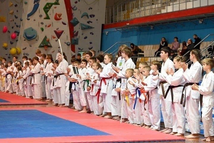 More than 150 athletes took part in shotokan competitions in Penza