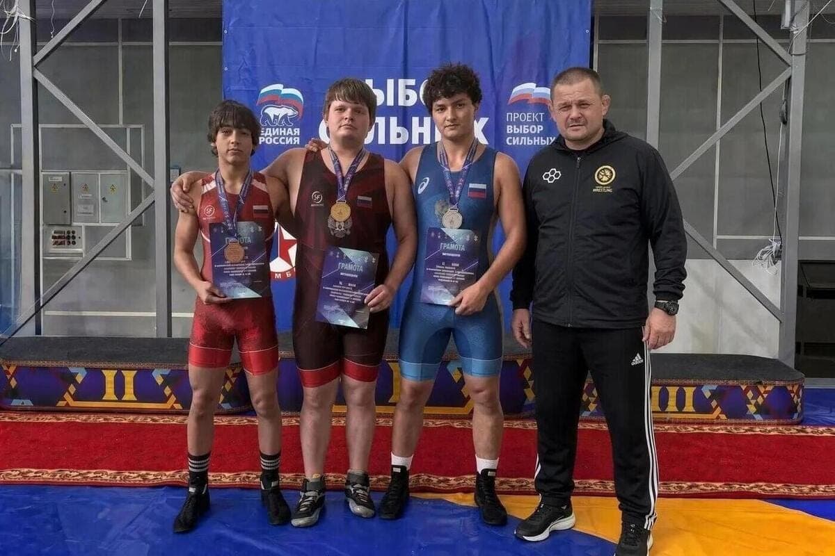 Kuznetsk wrestlers brought gold, silver and bronze from the tournament in Yaroslavl