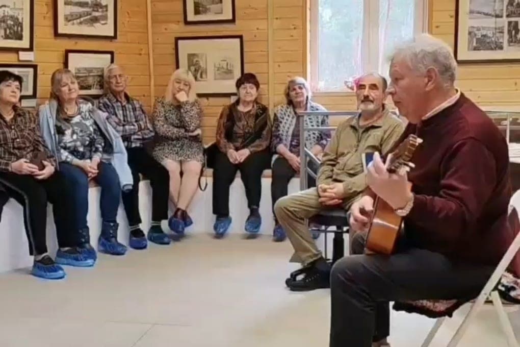 Калужские барды поздравили «Сергиев скит»