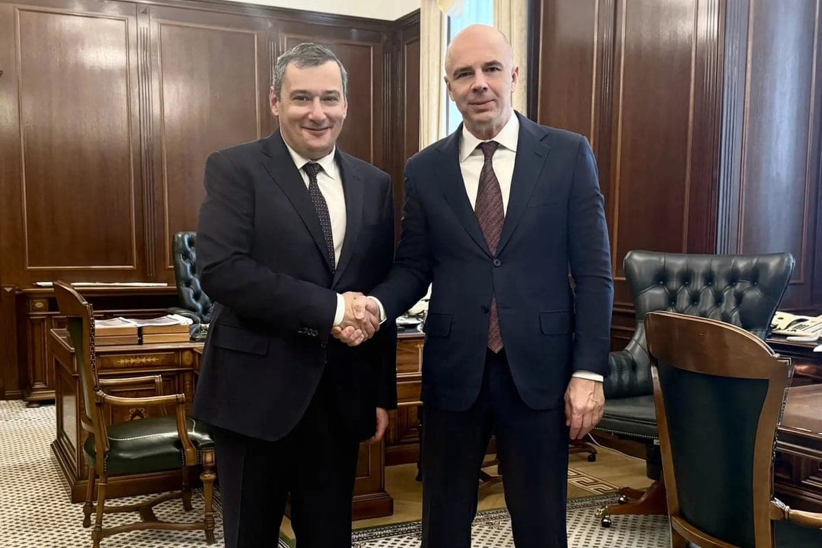 Hinstein discussed with Siluanov uninterrupted issuance of certificates to the Kuryans