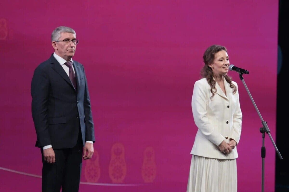In Moscow, Milyaev awarded 16 large families who won the competition