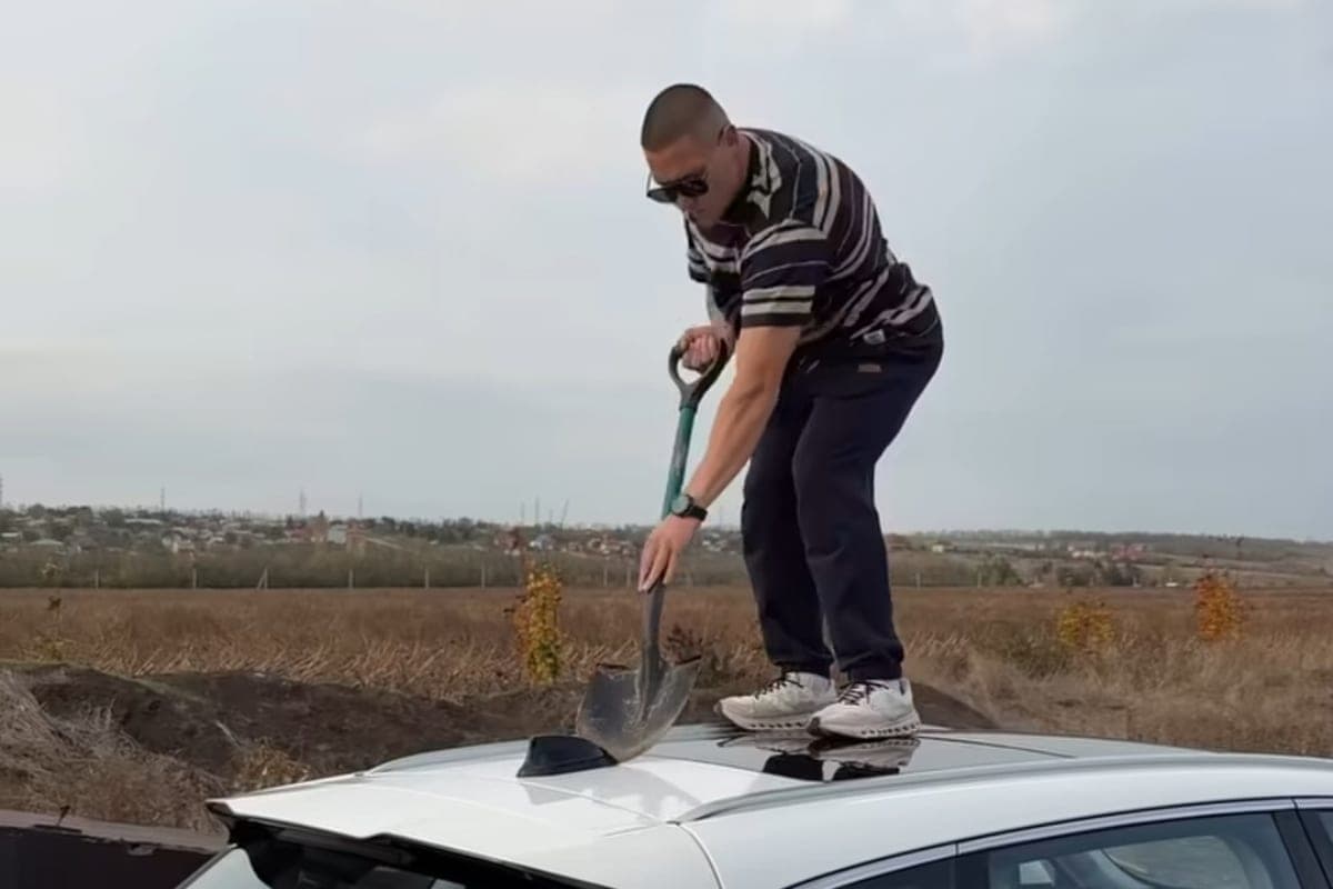 (إيفجيني شيبوتاريف) أجرت اختباراً للسيارة الأجنبية للقوام