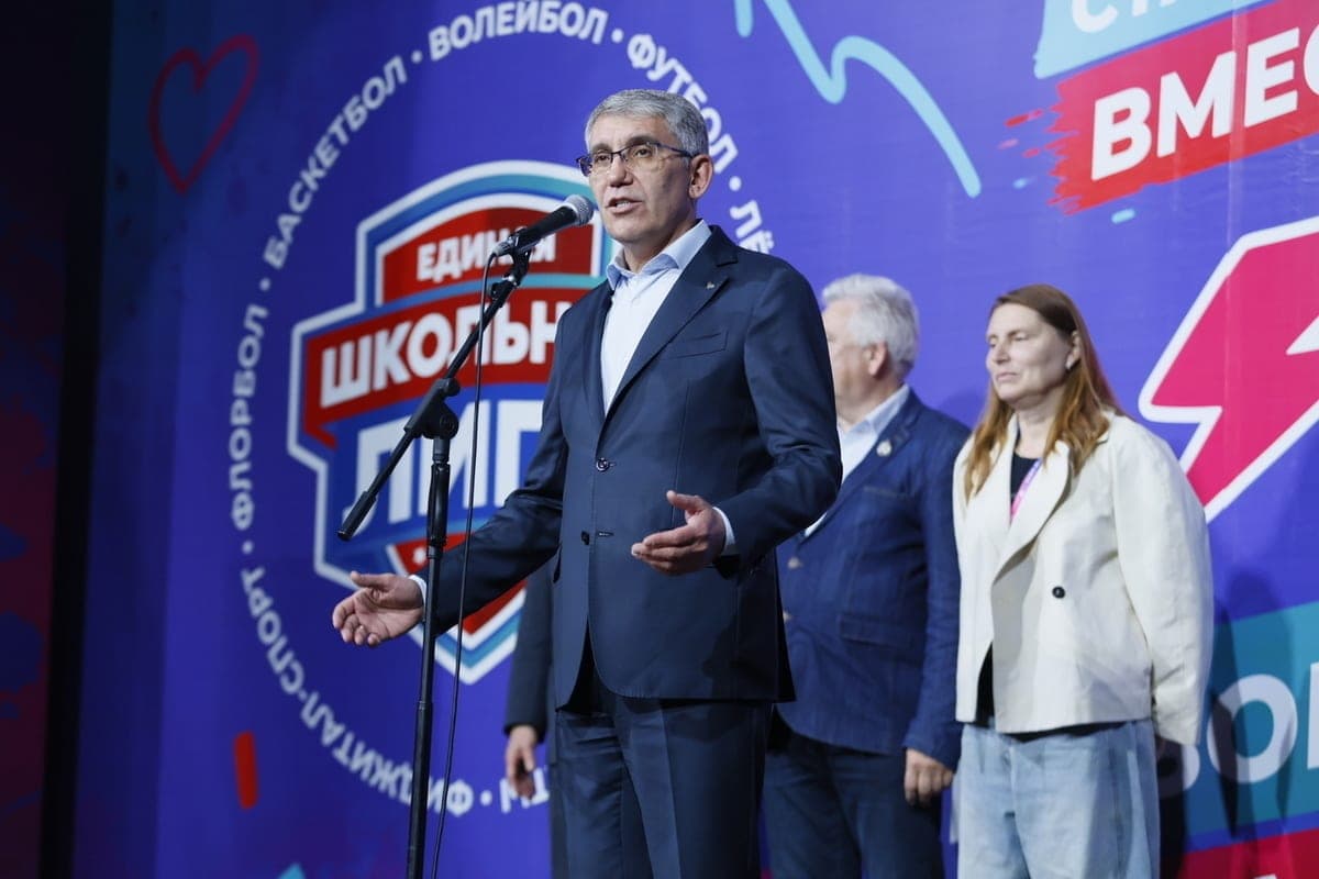 Миляев открыл соревнования «Школьная лига легкой атлетики» с 1000 гостей