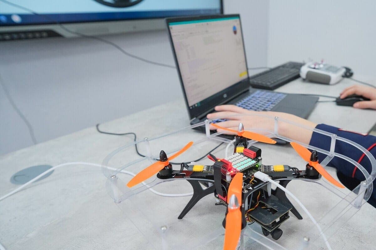 More than 100 young Volgograd citizens took part in the drone piloting championship