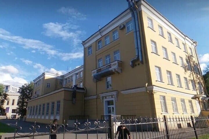 Lyceum 373 warned because of lack of safety of students