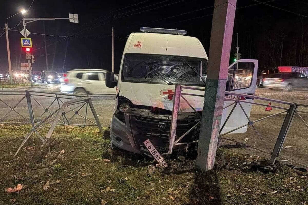 In Penza there was an accident involving an ambulance: there are victims