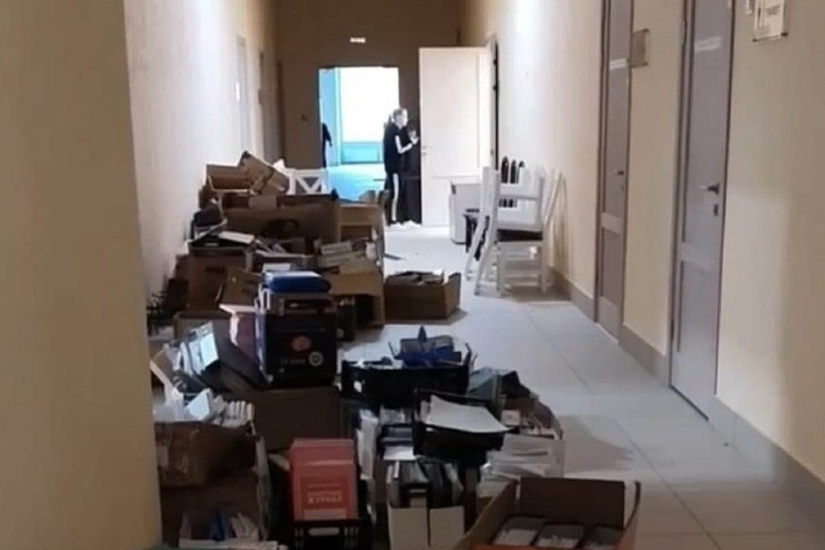 Beloyarsk school began to move to a new building