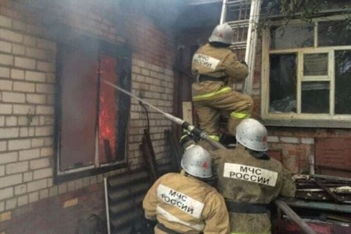 In the Voronezh region suddenly broke up an uninhabited house