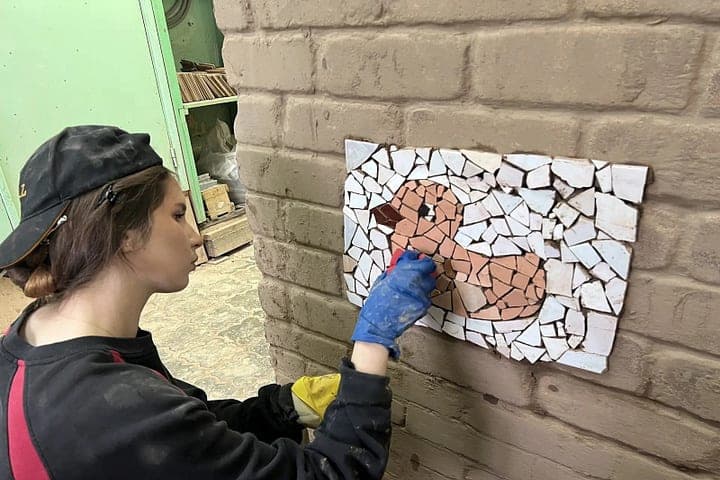 Students of the construction class of school No14 of Arkhangelsk defended the final projects
