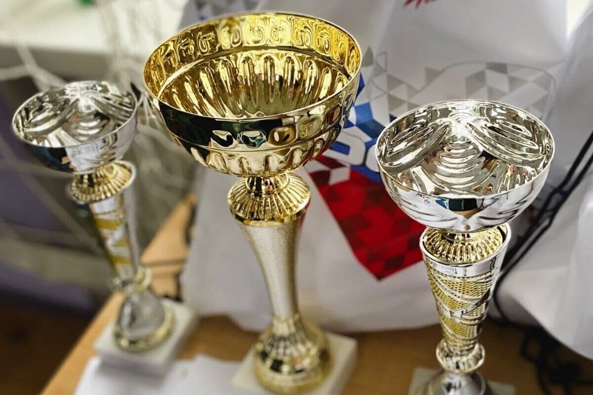 Novobogdanovskaya school No. 49 hosted competitions "Fun Starts!"