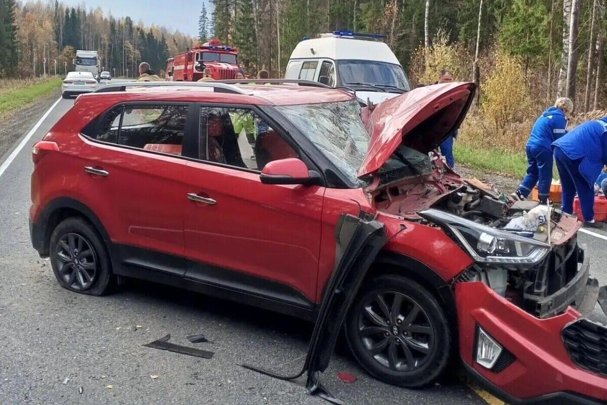 Likhach en un coche extranjero hizo un duro accidente en la carretera Hoznikovo – Shuya