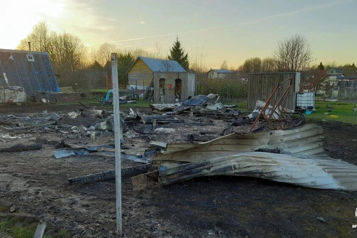 Пожар в костромском СНТ «Рябинка» уничтожил дачу за полтора часа