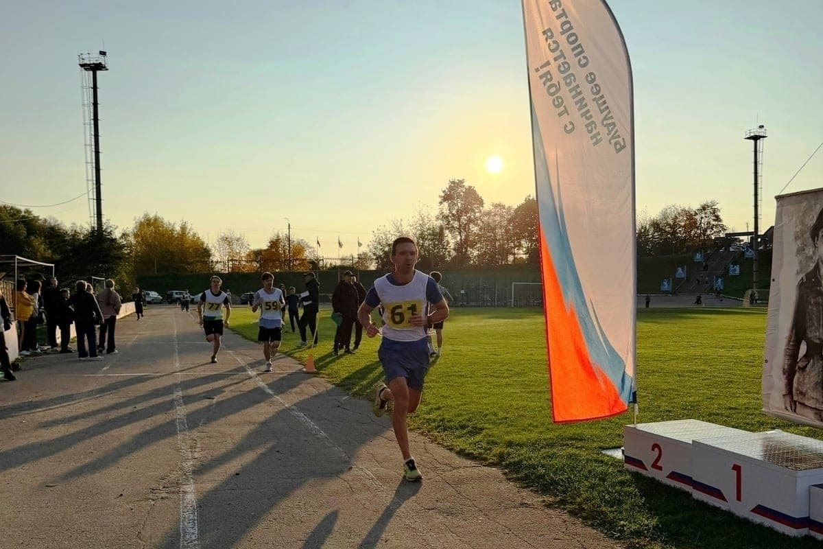 Employees of Roslavl colony No. 6 took part in the city track and field cross in memory of soldiers-internationalists