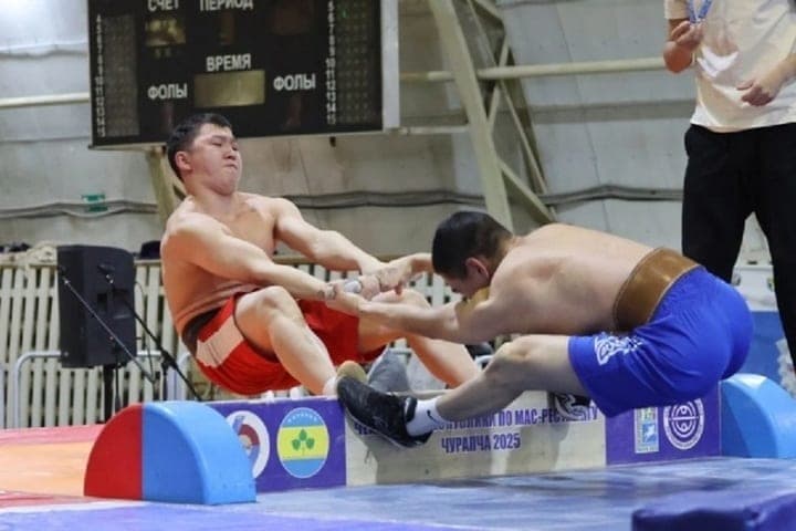 Mas-wrestling in Karelia: Yakut specialists will help develop the traditional type of wrestling