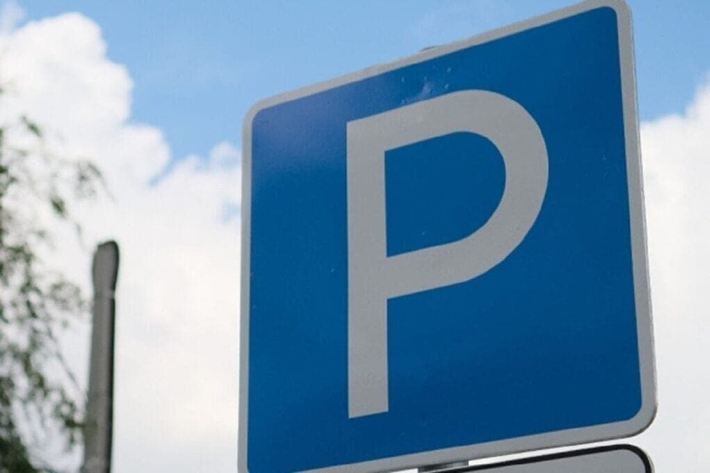 В Волгограде начали принимать заявки на резидентные парковки