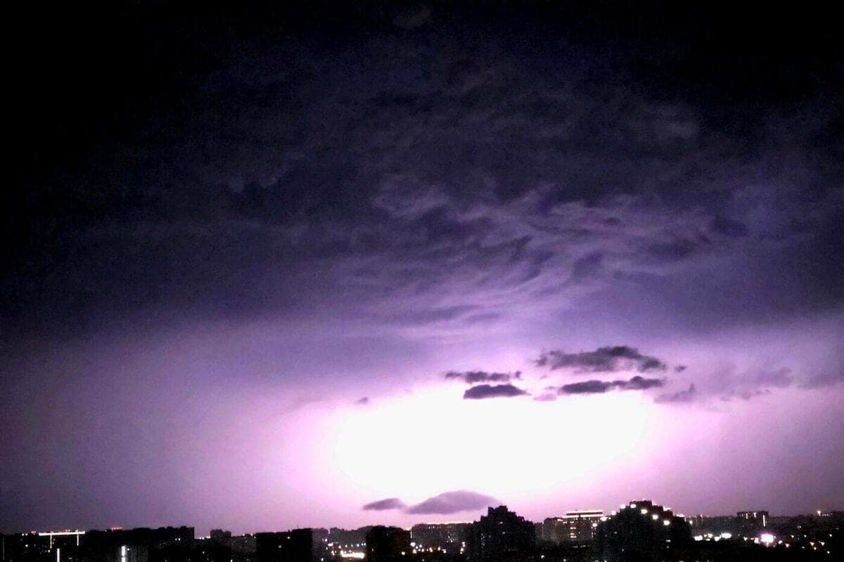 On the coast of Sochi warned of possible tornadoes over the sea on 16 and 17 October